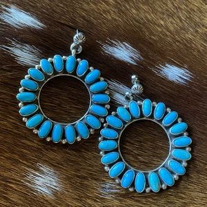 🛑SOLD 🛑 Sterling Silver & Turquoise Hoop Stud Earrings 💙